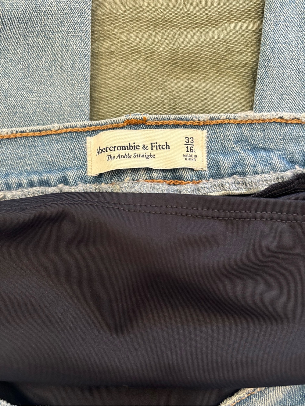 NWT Abercrombie and Fitch The Ankle Straight Maternity Jeans - Picture 3 of 5